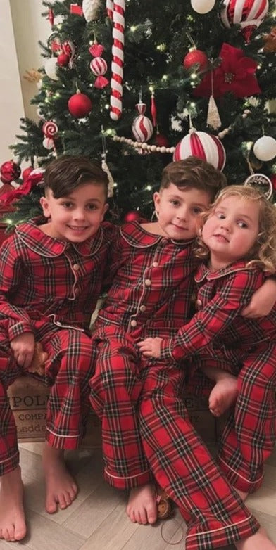 Gemütliche Weihnachts-Pyjamas